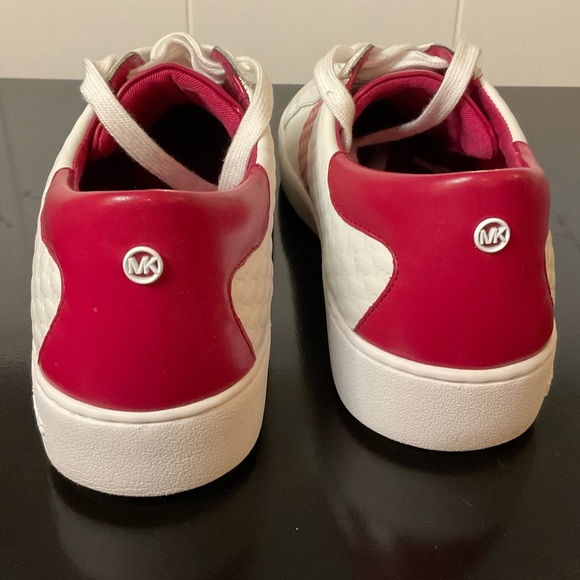 Michael Kors Colby Sneaker Size 10 Red and White - Picture 4 of 13